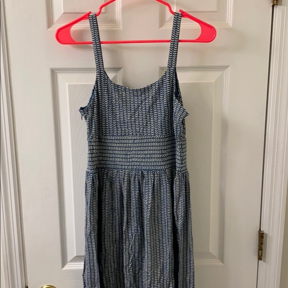 Blue Pattern Dress - Picture 4 of 5